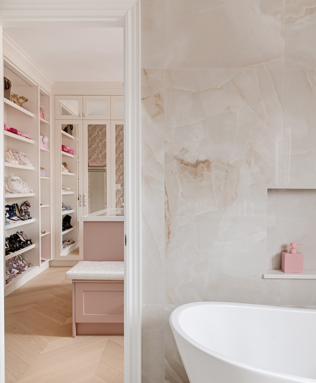 https://www.monacointeriors.ca/wp-content/uploads/2025/02/William-Rose-gal-img15.jpg