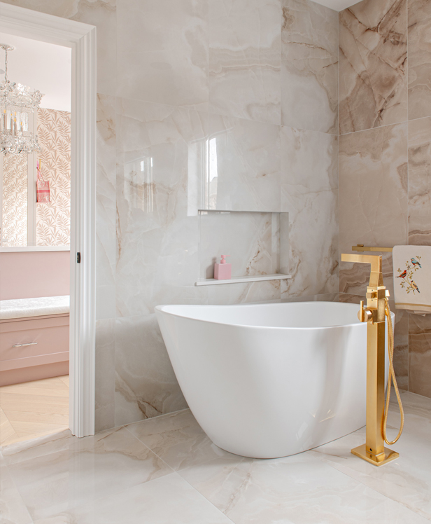 https://www.monacointeriors.ca/wp-content/uploads/2025/02/William-Rose-gal-b-img19.jpg
