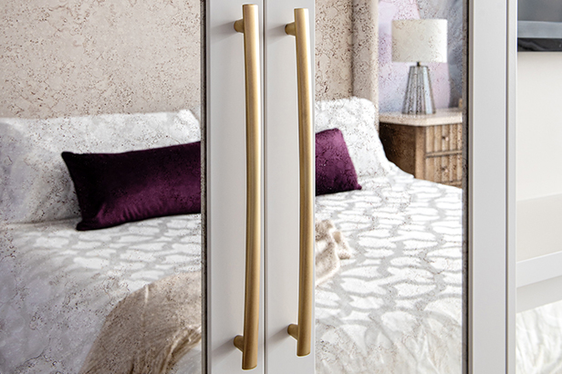 https://www.monacointeriors.ca/wp-content/uploads/2024/01/gatineau-drive-galler-img10-big.jpg