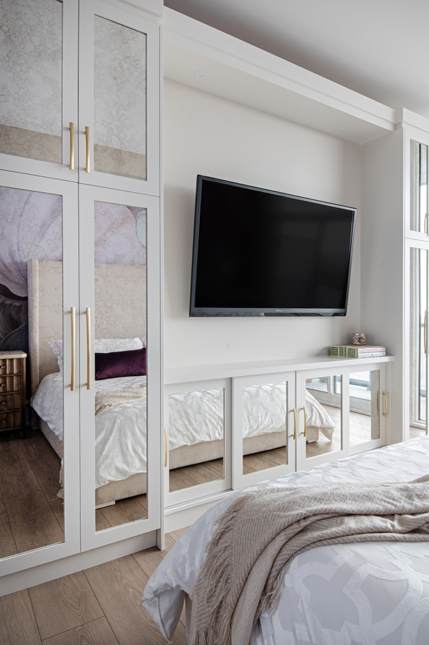 https://www.monacointeriors.ca/wp-content/uploads/2024/01/gatineau-drive-galler-img9-big.jpg